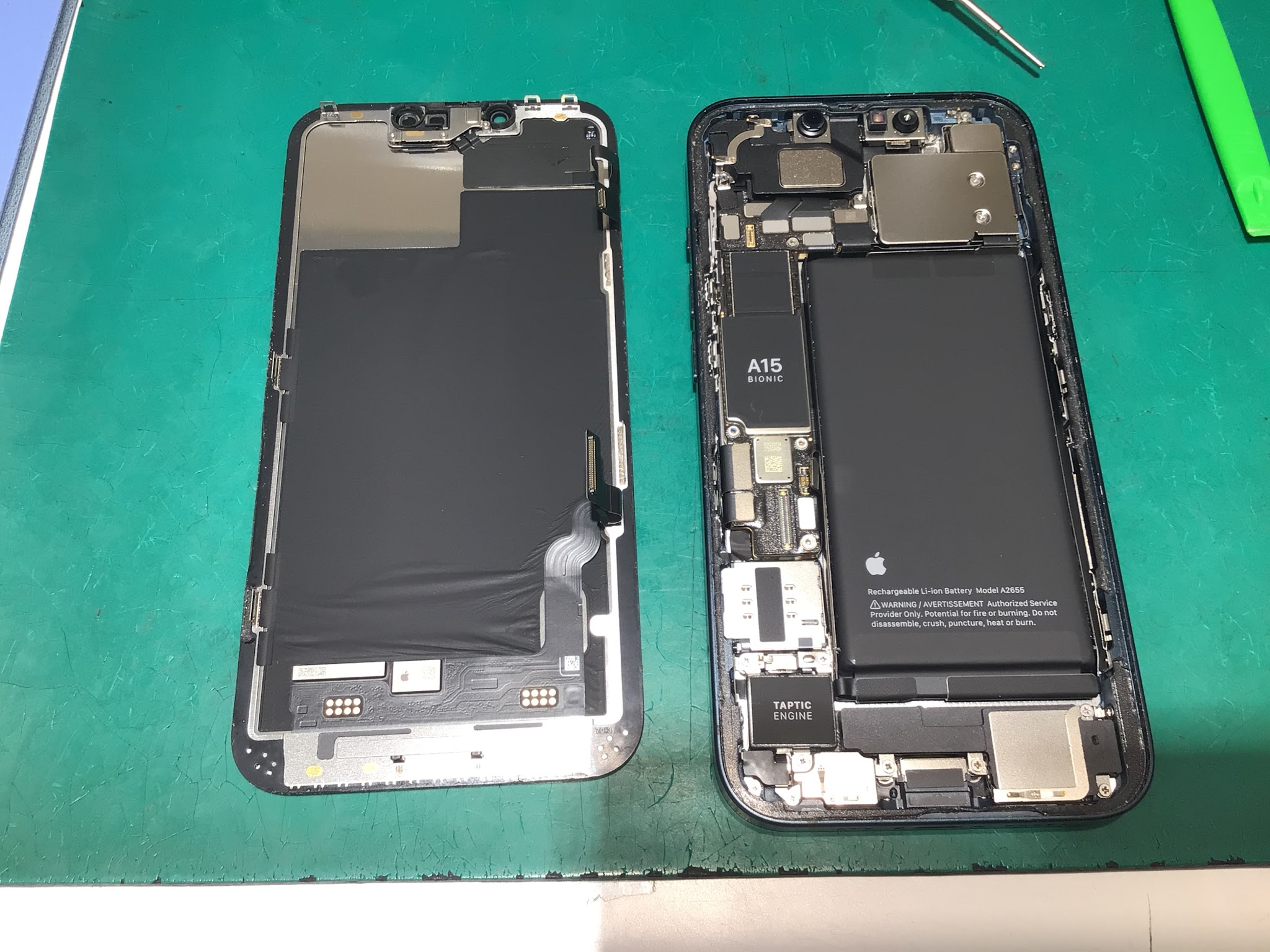 電池の減りが早くなったiPhone13の修理はスマホ修理工房グランデュオ蒲田店にお任せ下さい！